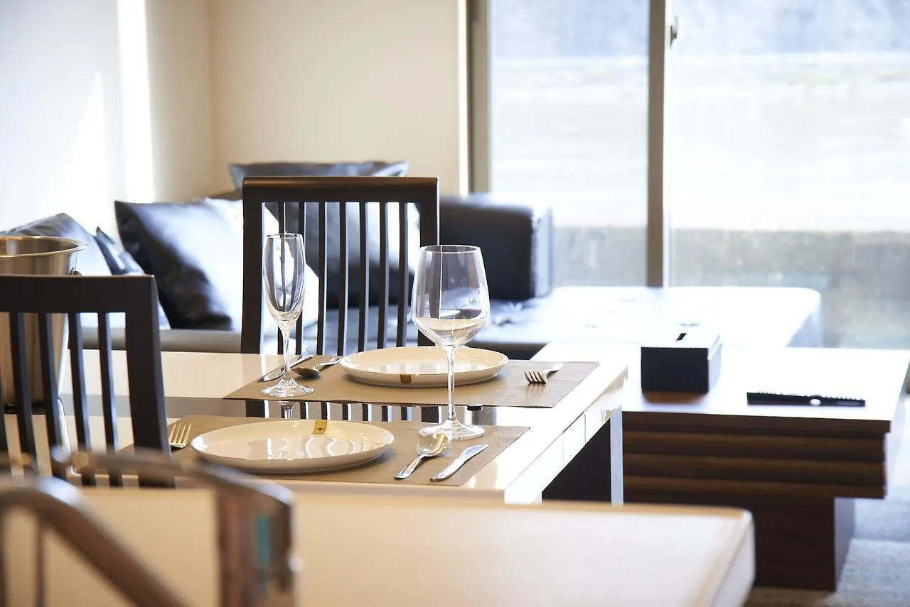 京都 リバーサイド モダンハウス 0*, 京都市 日本