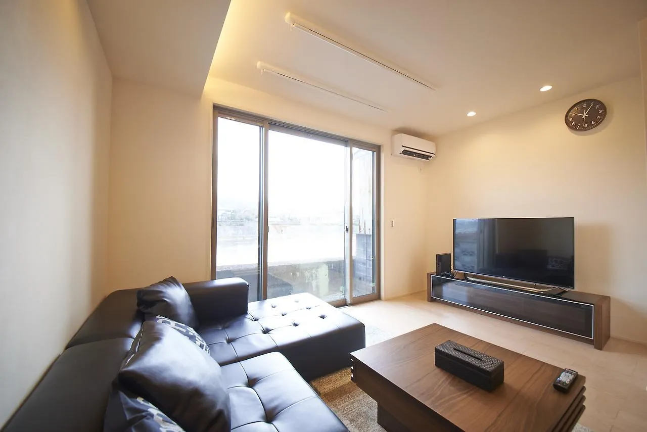 ヴィラ 京都 リバーサイド モダンハウス